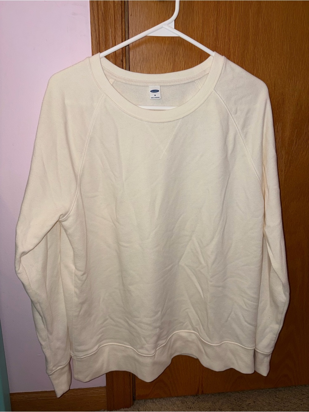 Old Navy Cream Sweatshirt - Women’s Size M